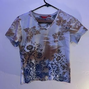 gloria vanderbilt, fits like a small/medium